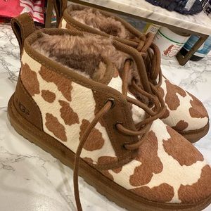 *BRAND NEW* out of box Ugg Neumel Cow Print